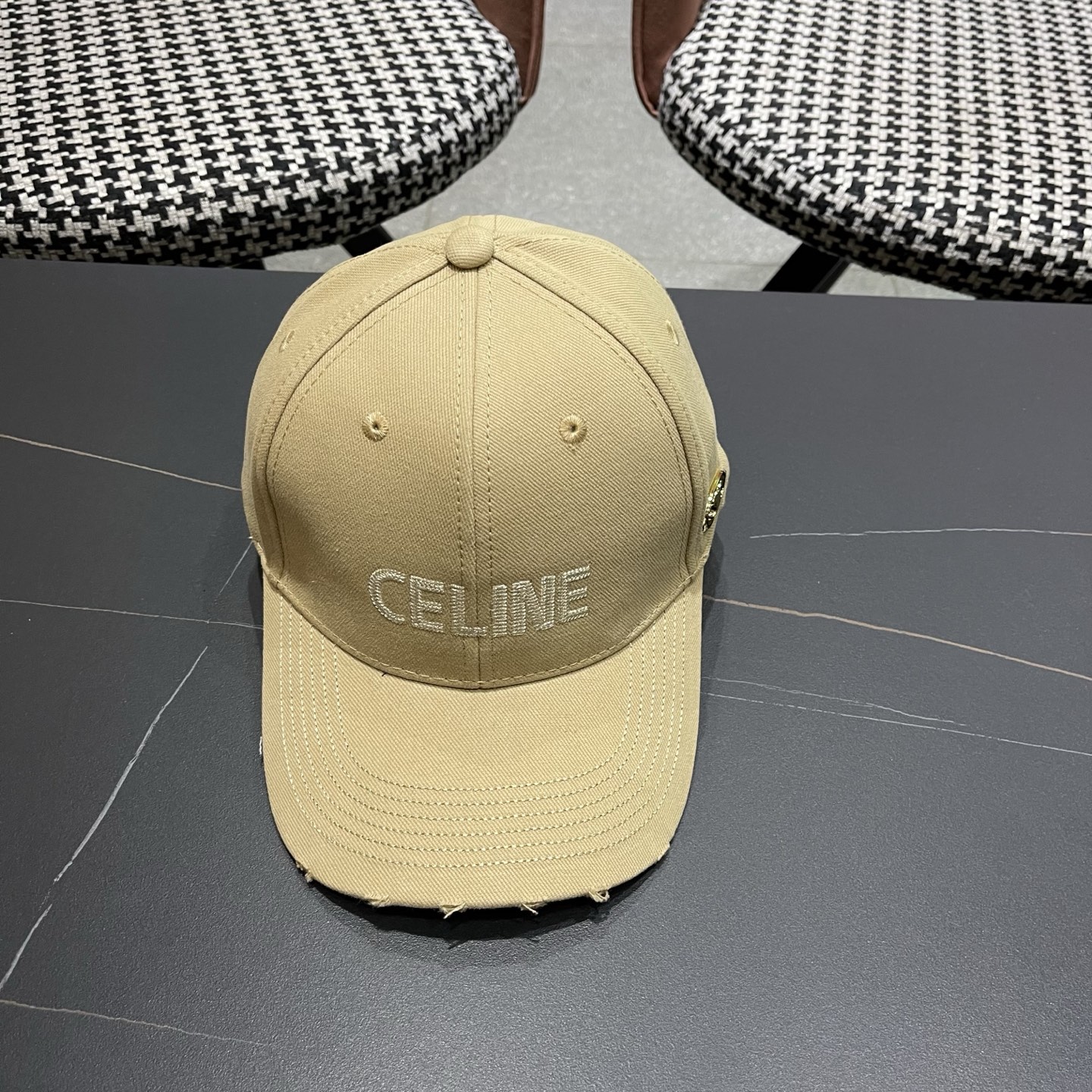 【CELINE赛琳】新款原单经典休闲潮流款 棒球帽日韩风格，随便搭配都超好看！出门旅游，绝对要入手的一款