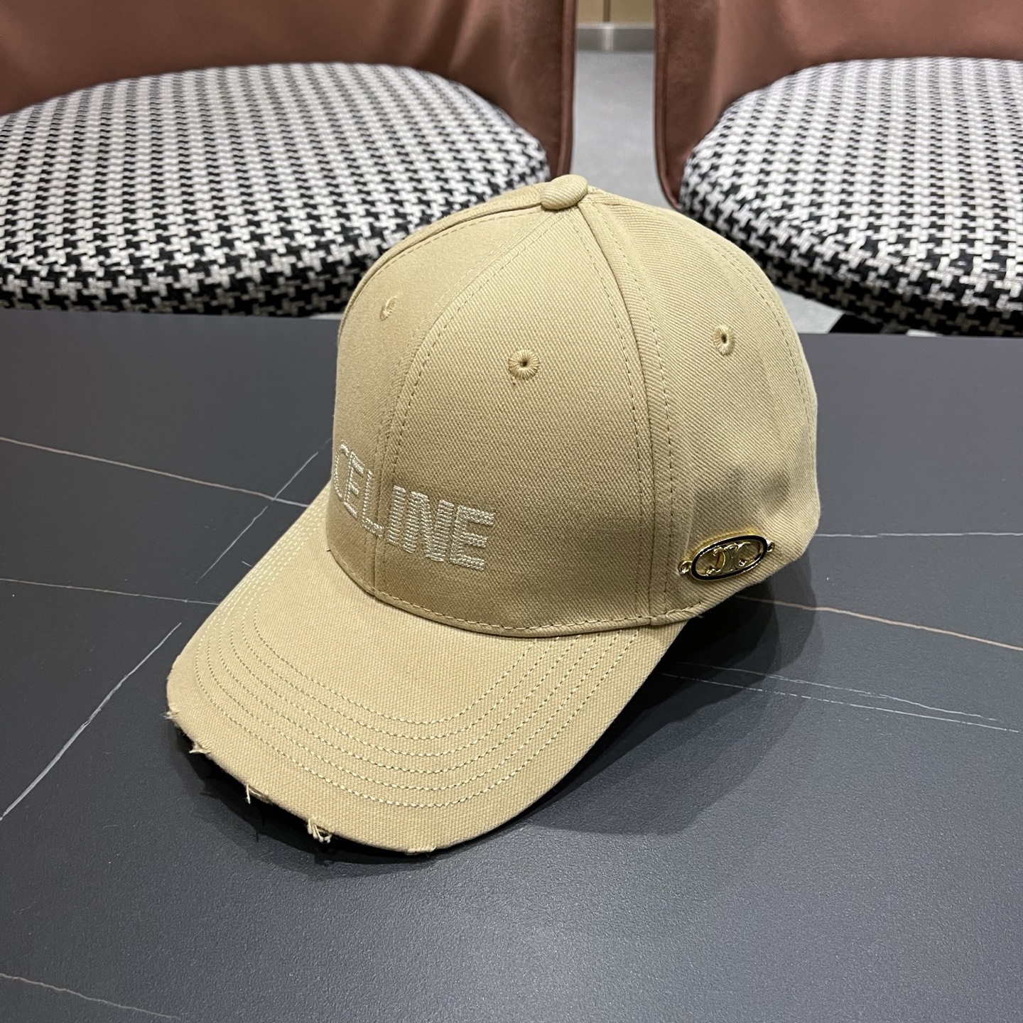 【CELINE赛琳】新款原单经典休闲潮流款 棒球帽日韩风格，随便搭配都超好看！出门旅游，绝对要入手的一款