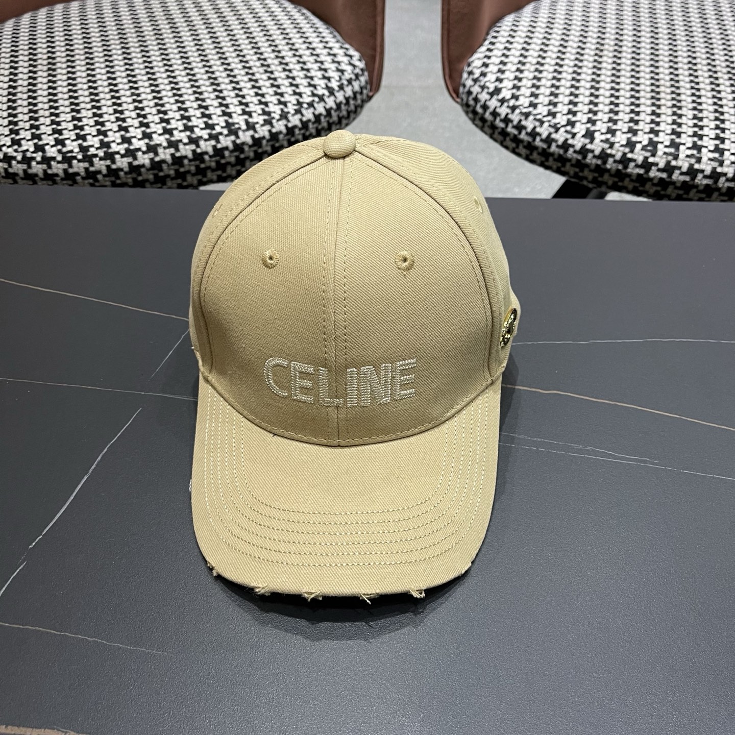 【CELINE赛琳】新款原单经典休闲潮流款 棒球帽日韩风格，随便搭配都超好看！出门旅游，绝对要入手的一款