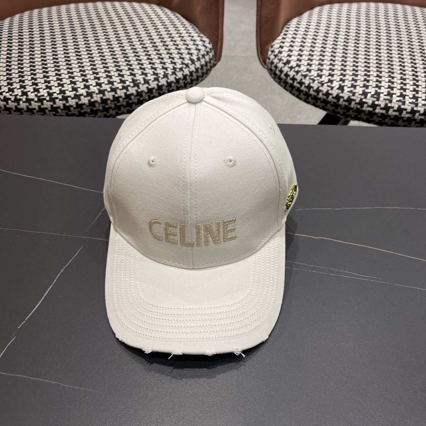 【CELINE赛琳】新款原单经典休闲潮流款 棒球帽日韩风格，随便搭配都超好看！出门旅游，绝对要入手的一款