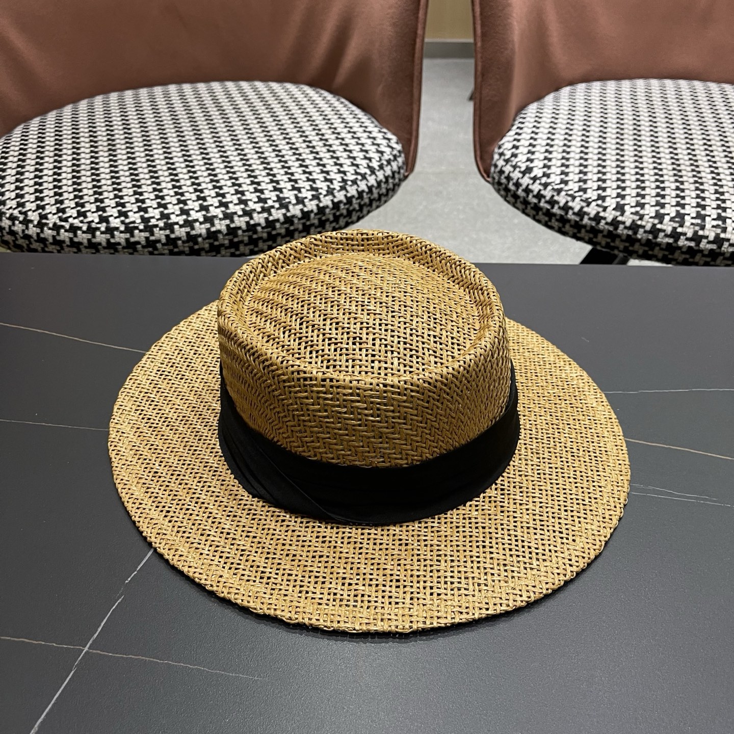 迪奥Dior 法式缕空透气草帽女士夏季平檐礼帽海边度假防晒帽户外出游遮阳帽