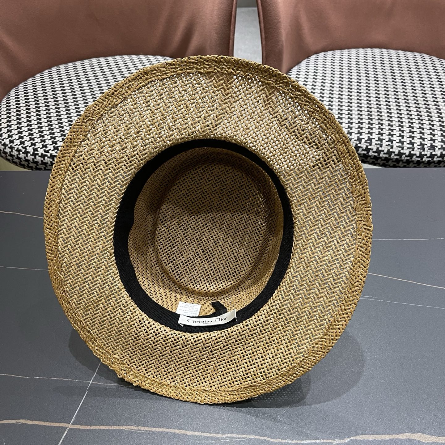 迪奥Dior 法式缕空透气草帽女士夏季平檐礼帽海边度假防晒帽户外出游遮阳帽