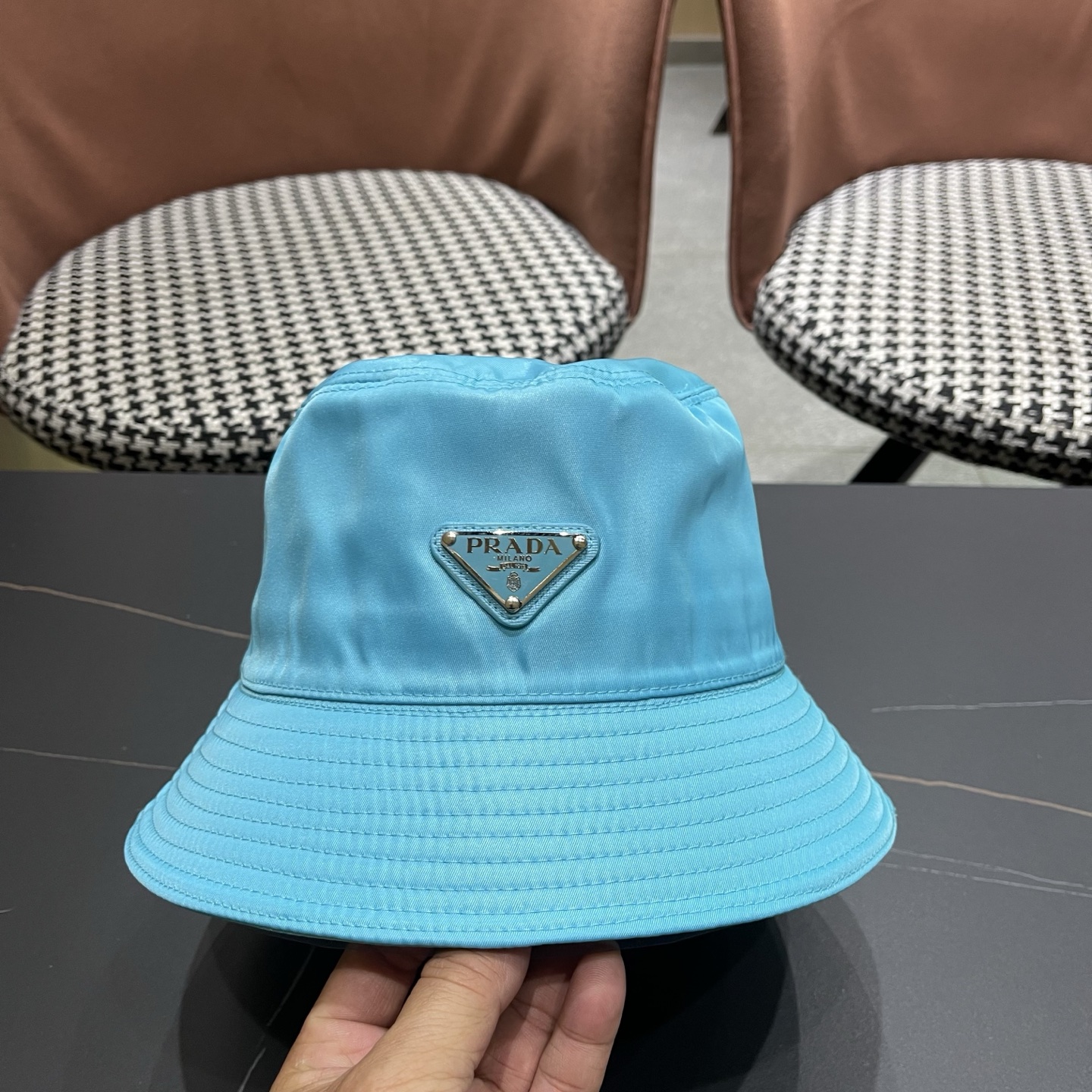 【PRADA普拉达】最新原版简约款渔夫帽，日常款超好搭配，出街单品