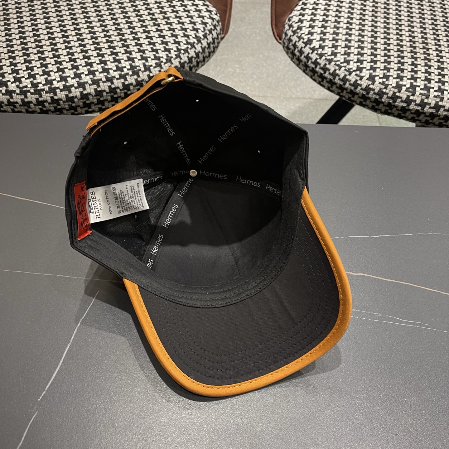 新款出货 HERMÈS (爱马仕)最新款原单棒球帽，拼色H，正品开模订制，原版透气帆布面料+原厂精钢调节