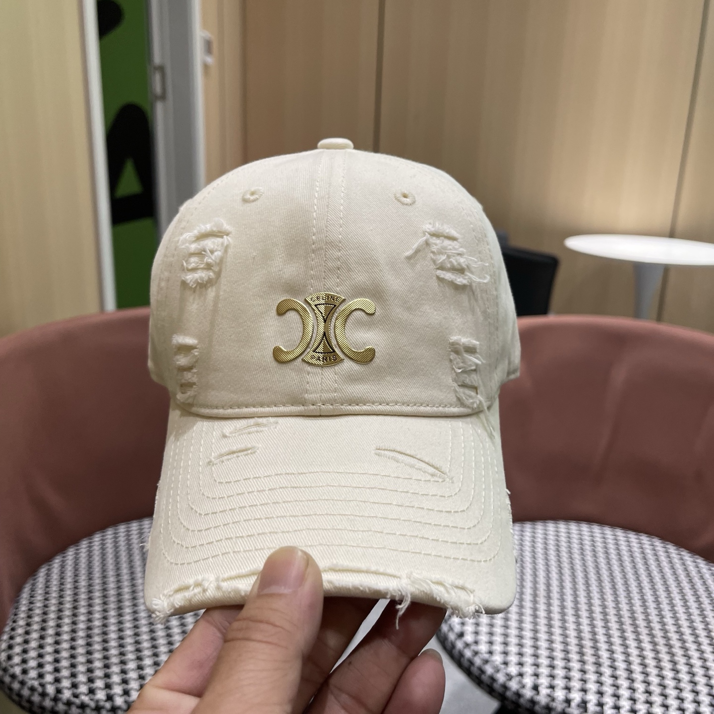 【CELINE赛琳】新款经典休闲潮流款 棒球帽日韩风格，随便搭配都超好看！