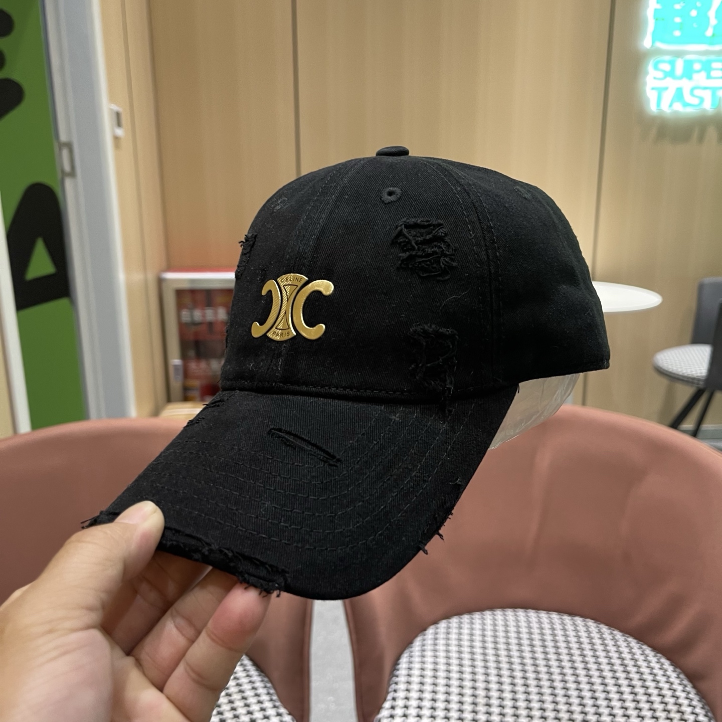 【CELINE赛琳】新款经典休闲潮流款 棒球帽日韩风格，随便搭配都超好看！