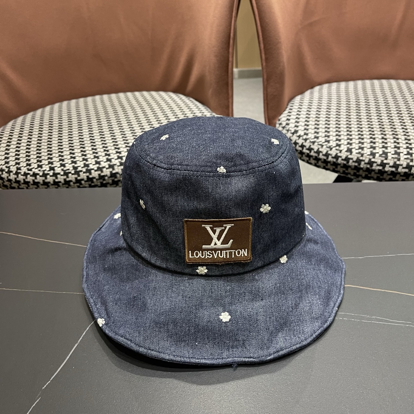 LV路易威登 春夏天渔夫帽女防晒青年宽檐遮阳帽韩版小花刺绣后镂空休闲帽
