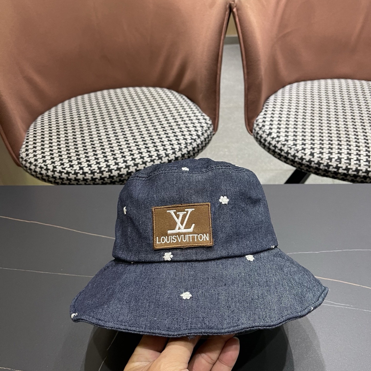 LV路易威登 春夏天渔夫帽女防晒青年宽檐遮阳帽韩版小花刺绣后镂空休闲帽