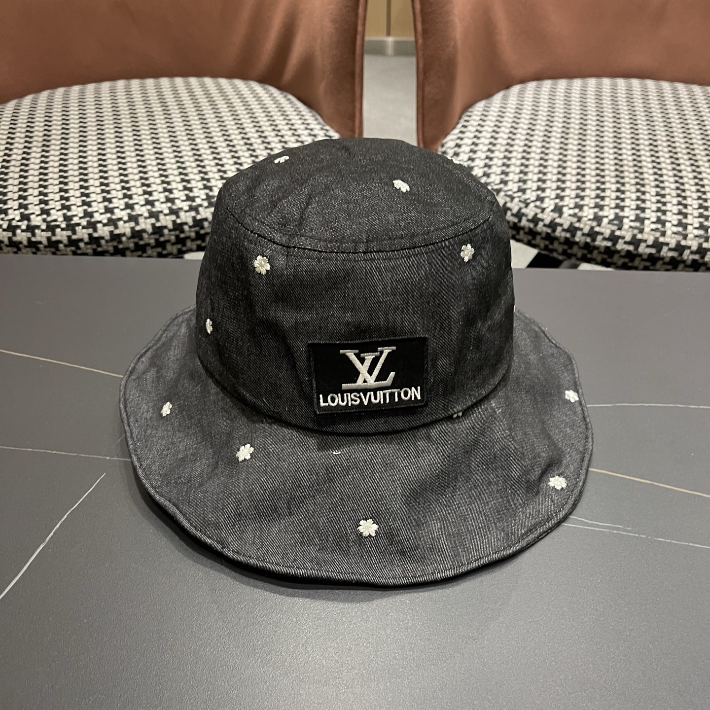 LV路易威登 春夏天渔夫帽女防晒青年宽檐遮阳帽韩版小花刺绣后镂空休闲帽