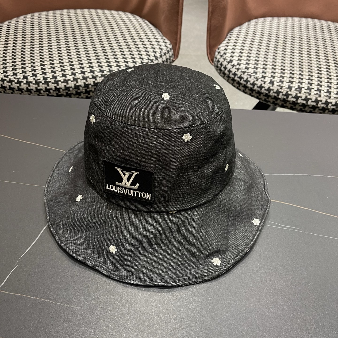 LV路易威登 春夏天渔夫帽女防晒青年宽檐遮阳帽韩版小花刺绣后镂空休闲帽