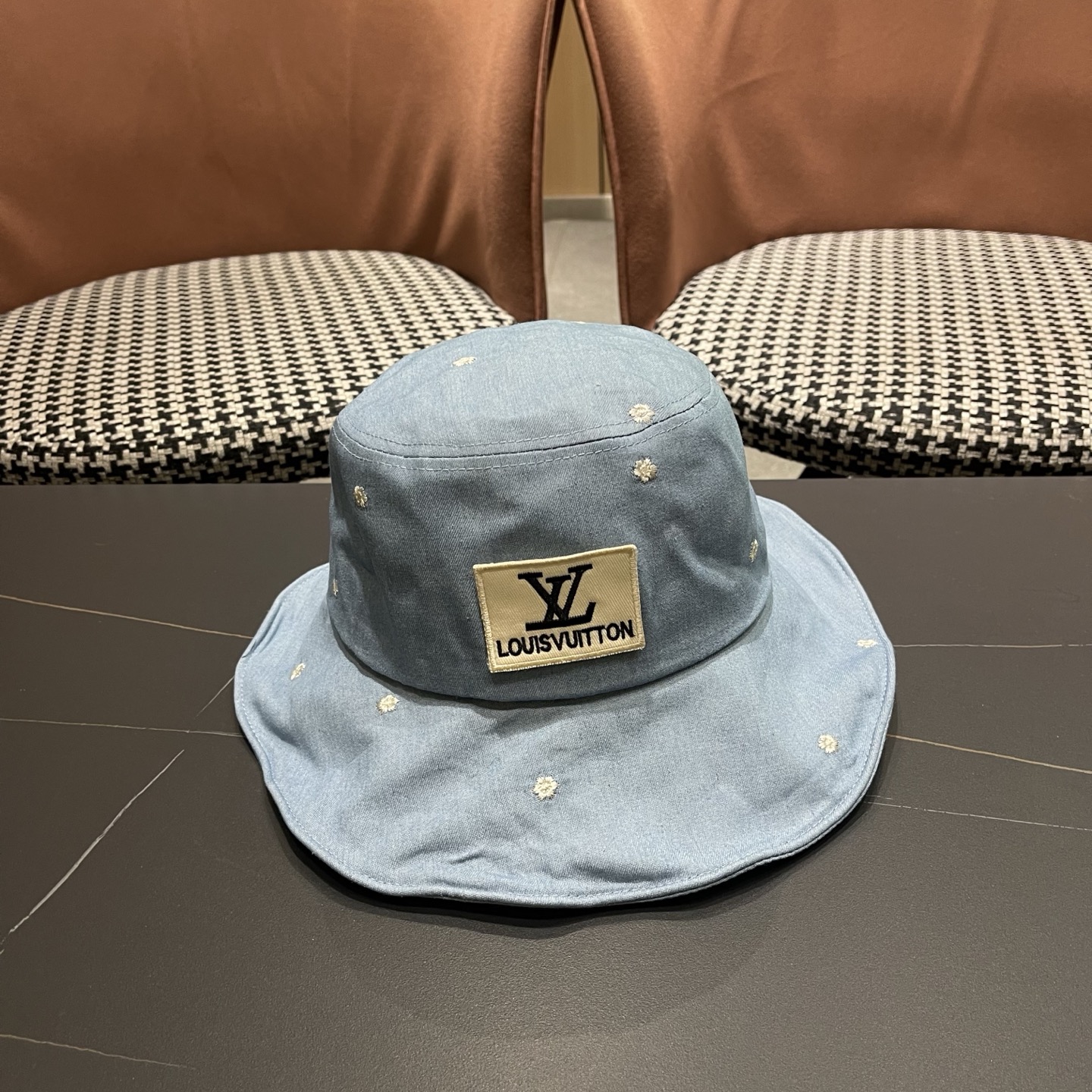 LV路易威登 春夏天渔夫帽女防晒青年宽檐遮阳帽韩版小花刺绣后镂空休闲帽