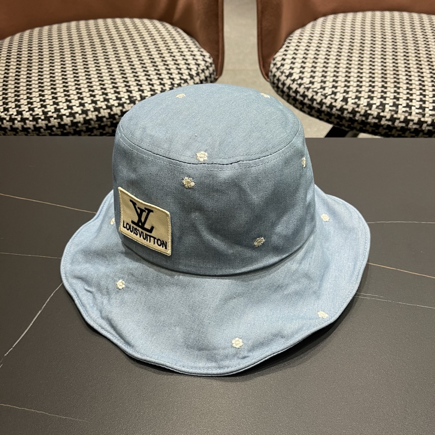LV路易威登 春夏天渔夫帽女防晒青年宽檐遮阳帽韩版小花刺绣后镂空休闲帽