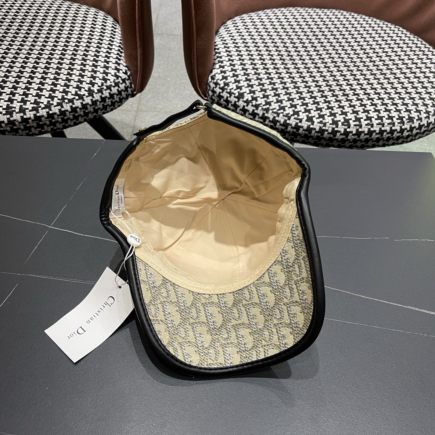 Dior迪奥新‮棒款‬球帽，原‮品单‬质，出街必备