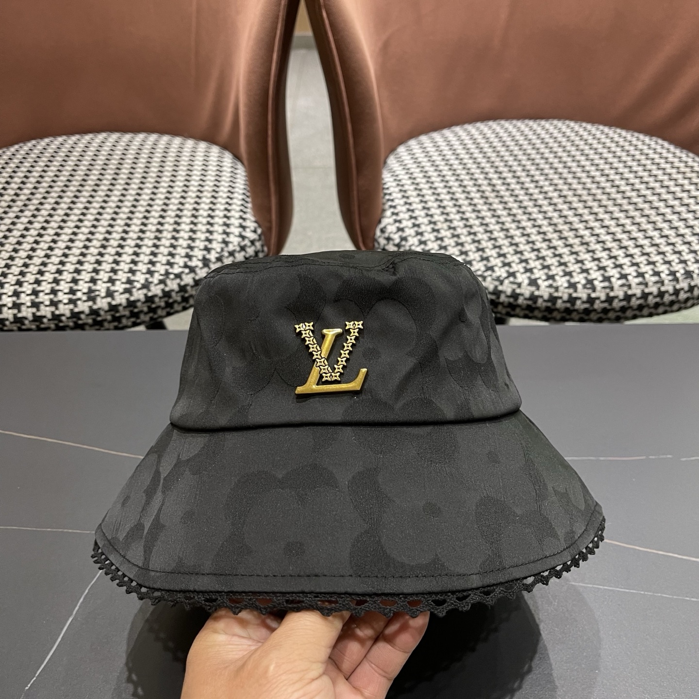 LV路易威登 新款暗纹提花渔夫帽女花边设计春夏显脸小百搭盆帽