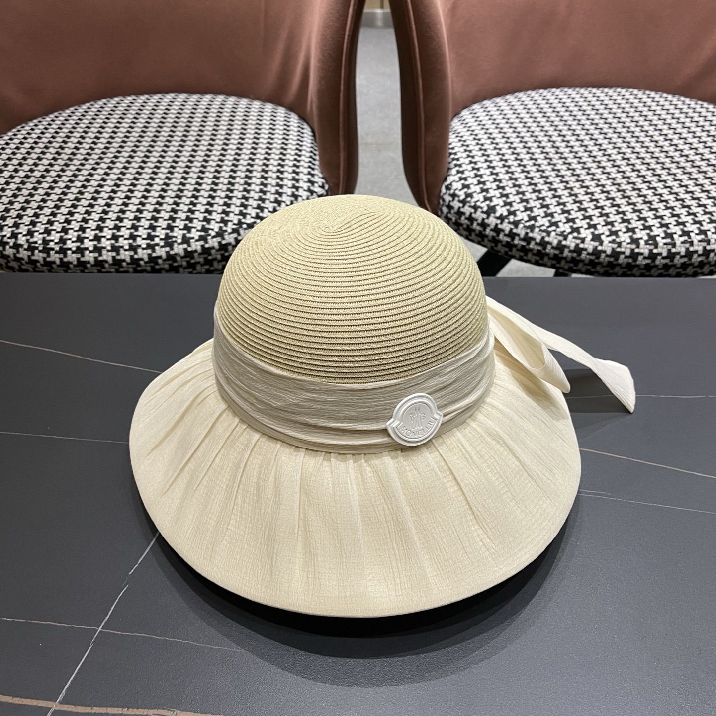 MONCLER（蒙口）春夏大帽檐防晒遮阳帽新款蝴蝶结网纱韩版优雅气质渔夫帽夏季草帽