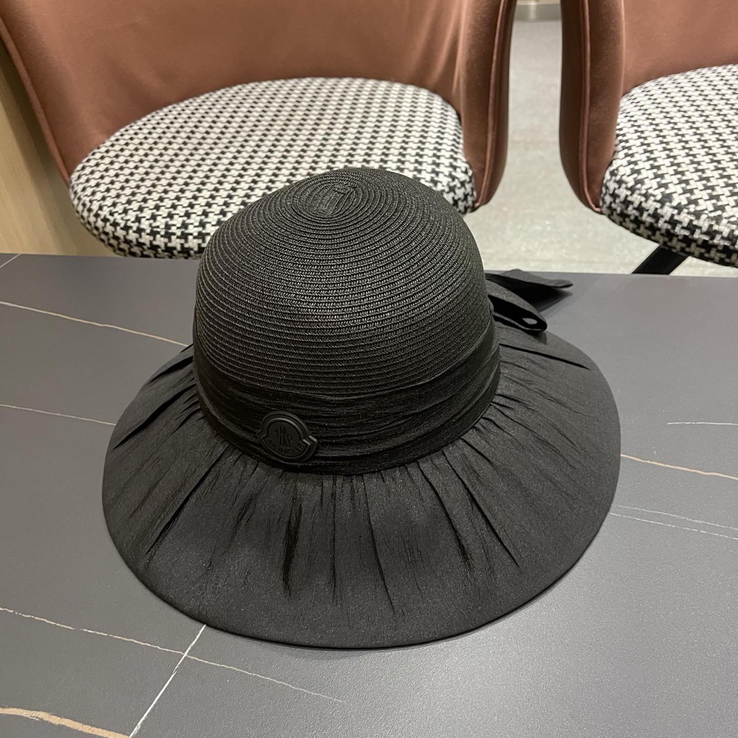 MONCLER（蒙口）春夏大帽檐防晒遮阳帽新款蝴蝶结网纱韩版优雅气质渔夫帽夏季草帽
