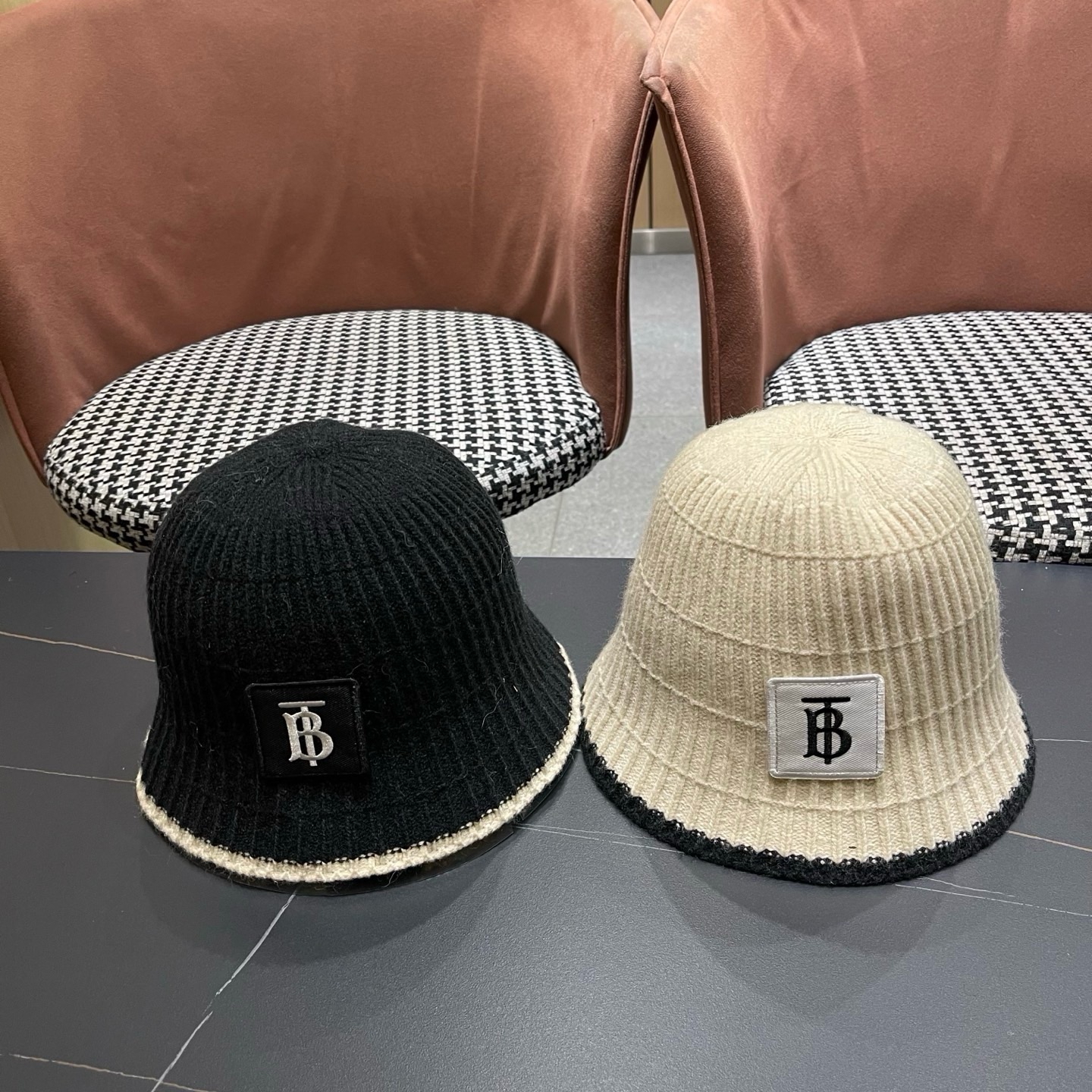 Burberry巴宝莉 四季棉线渔夫帽休闲百搭出游防晒帽日系简约显脸小遮阳帽钟型盆帽