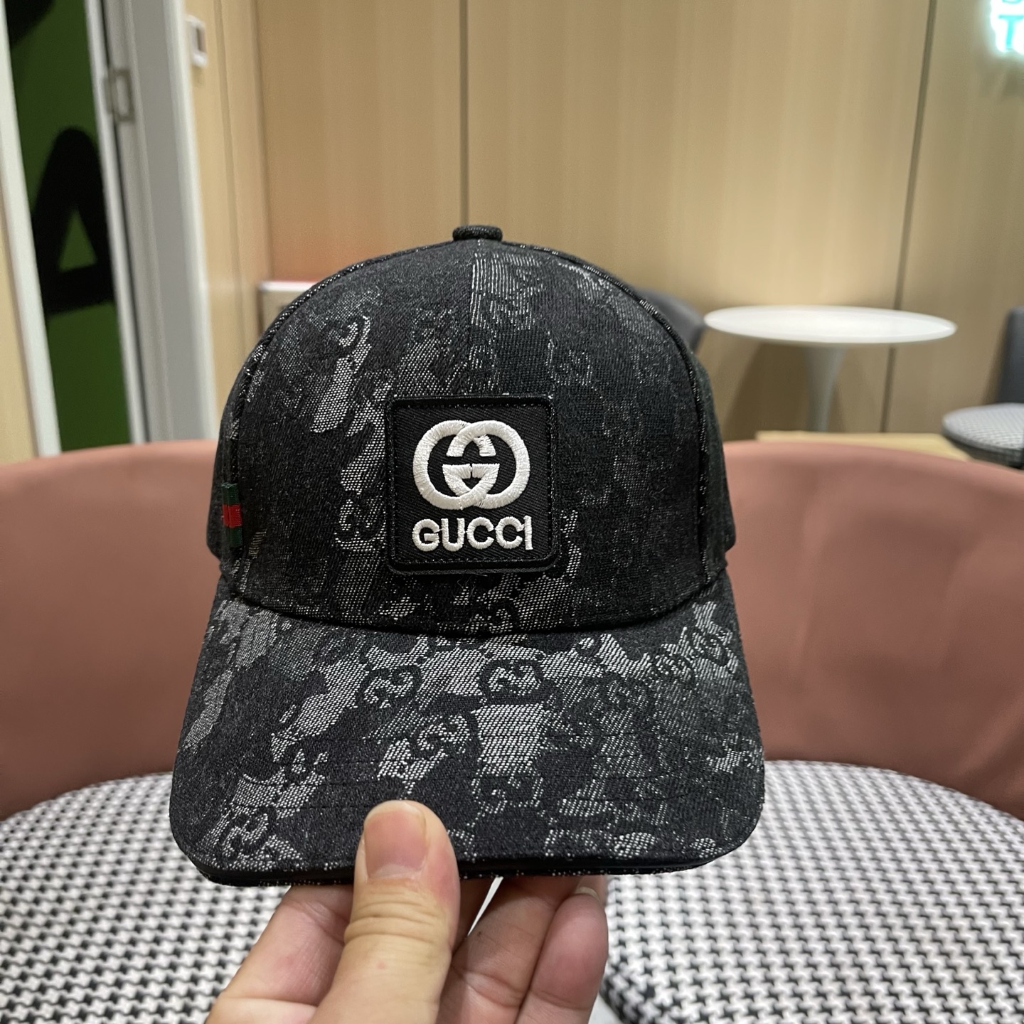 古奇棒球帽♥️GUCCI🧢官网新品，洗水棒球帽，原单品质火爆来袭 工艺非常精美 高档大气上档次！低调奢华