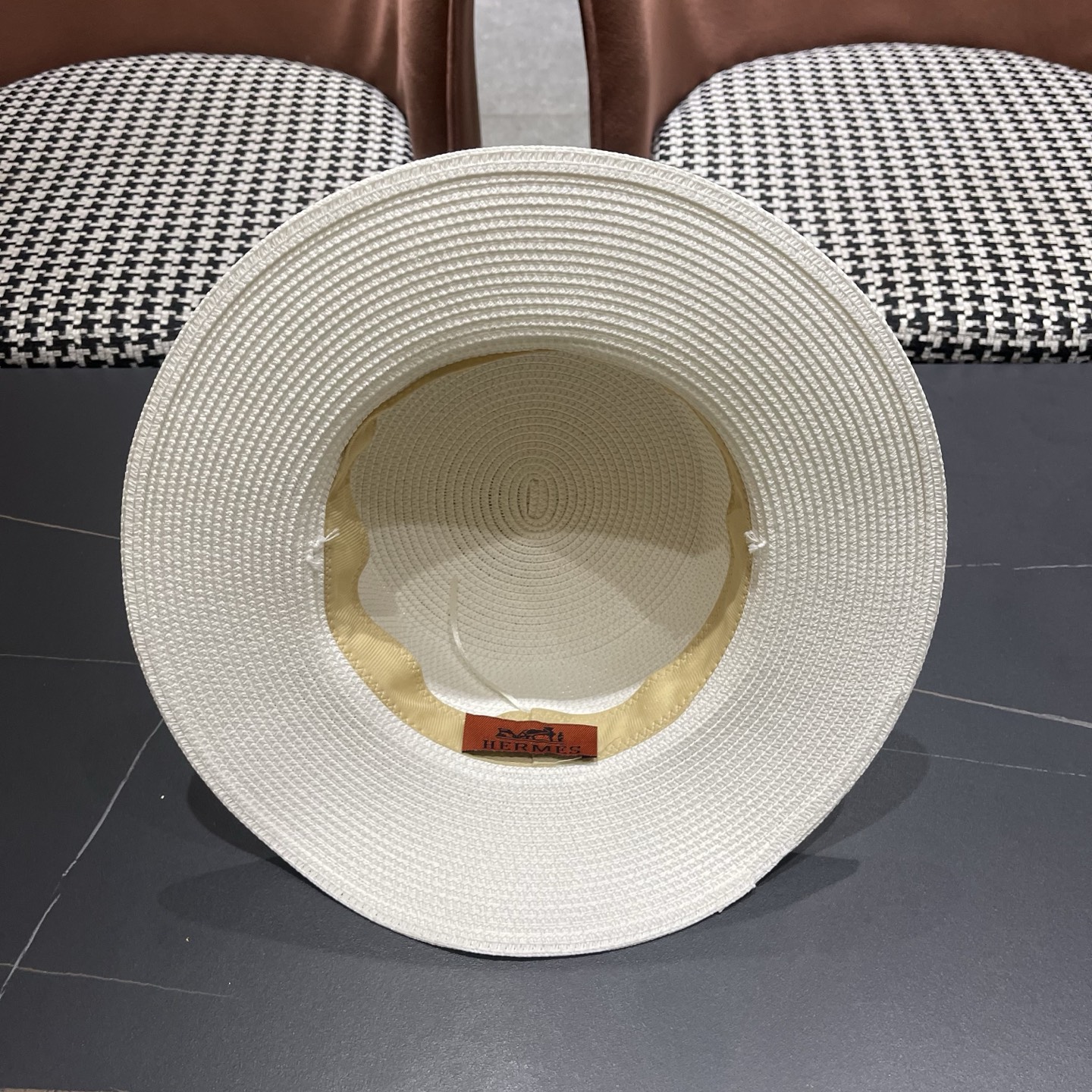 HERMES爱马仕新款带珍珠草帽，平顶礼帽，头围57cm