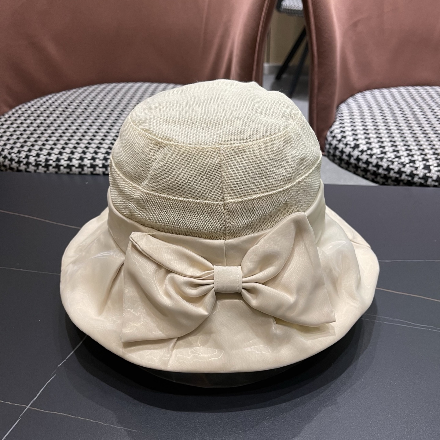 BURBERRY 巴宝莉 防晒渔夫帽新款显脸小夏季防紫外线薄款户外遮阳大檐太阳帽子女夏