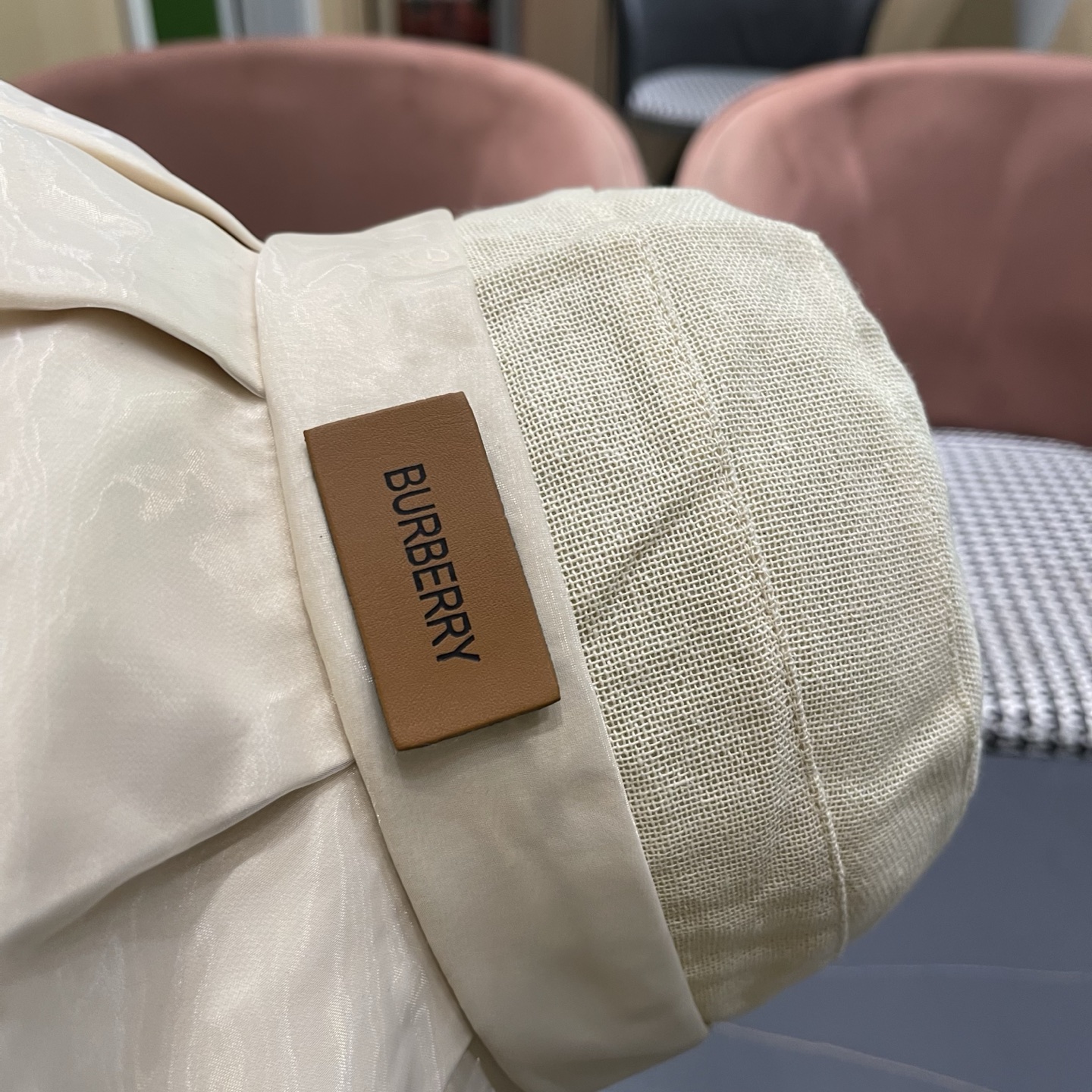 BURBERRY 巴宝莉 防晒渔夫帽新款显脸小夏季防紫外线薄款户外遮阳大檐太阳帽子女夏