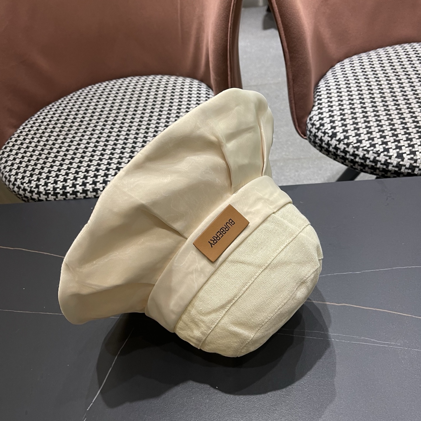 BURBERRY 巴宝莉 防晒渔夫帽新款显脸小夏季防紫外线薄款户外遮阳大檐太阳帽子女夏