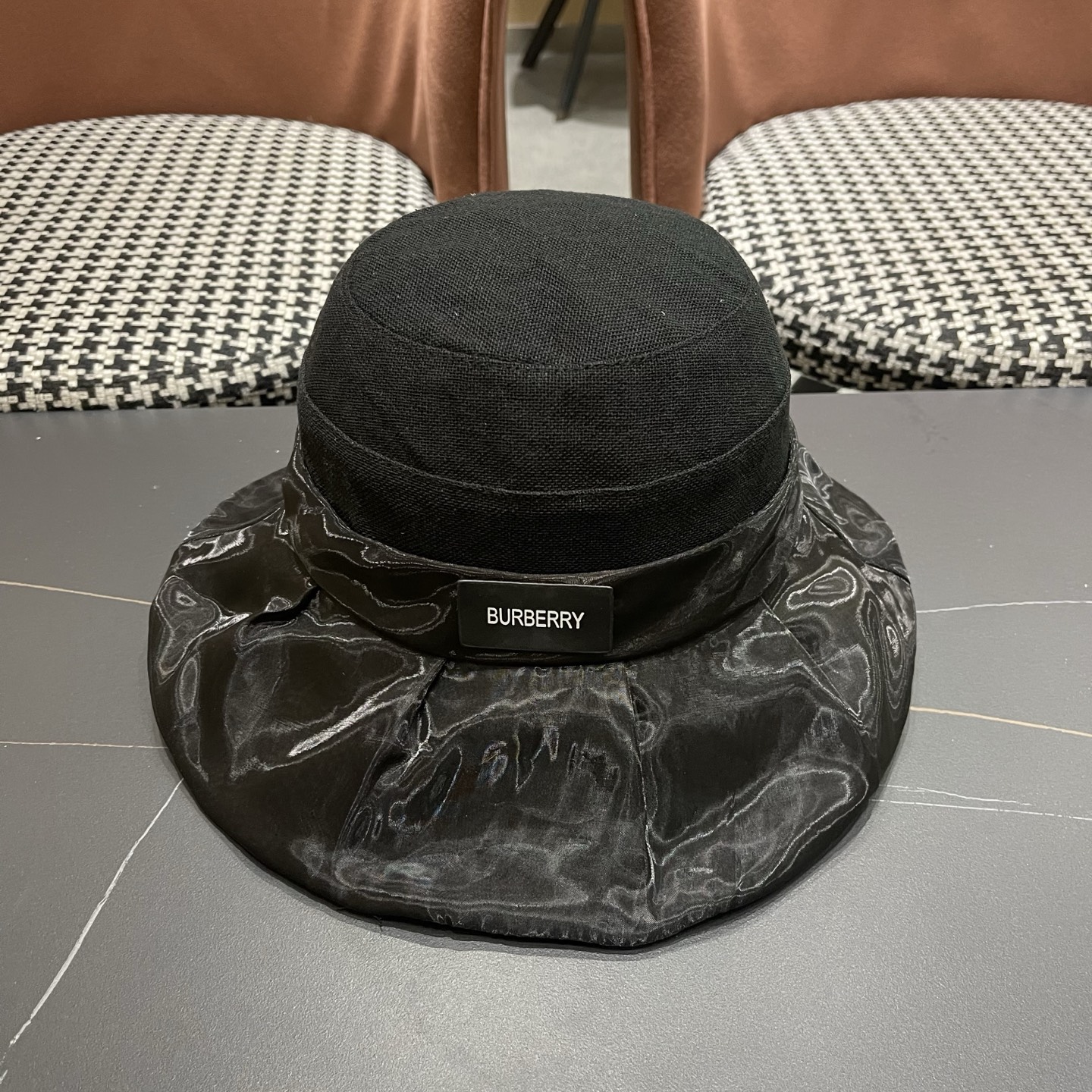 BURBERRY 巴宝莉 防晒渔夫帽新款显脸小夏季防紫外线薄款户外遮阳大檐太阳帽子女夏
