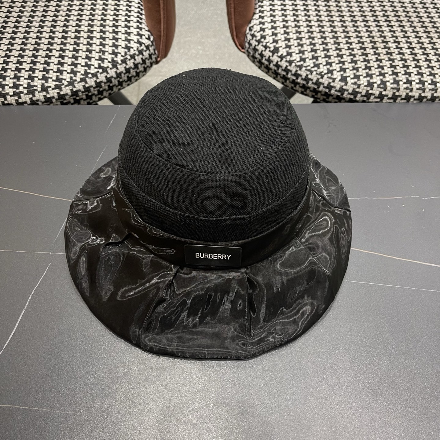 BURBERRY 巴宝莉 防晒渔夫帽新款显脸小夏季防紫外线薄款户外遮阳大檐太阳帽子女夏