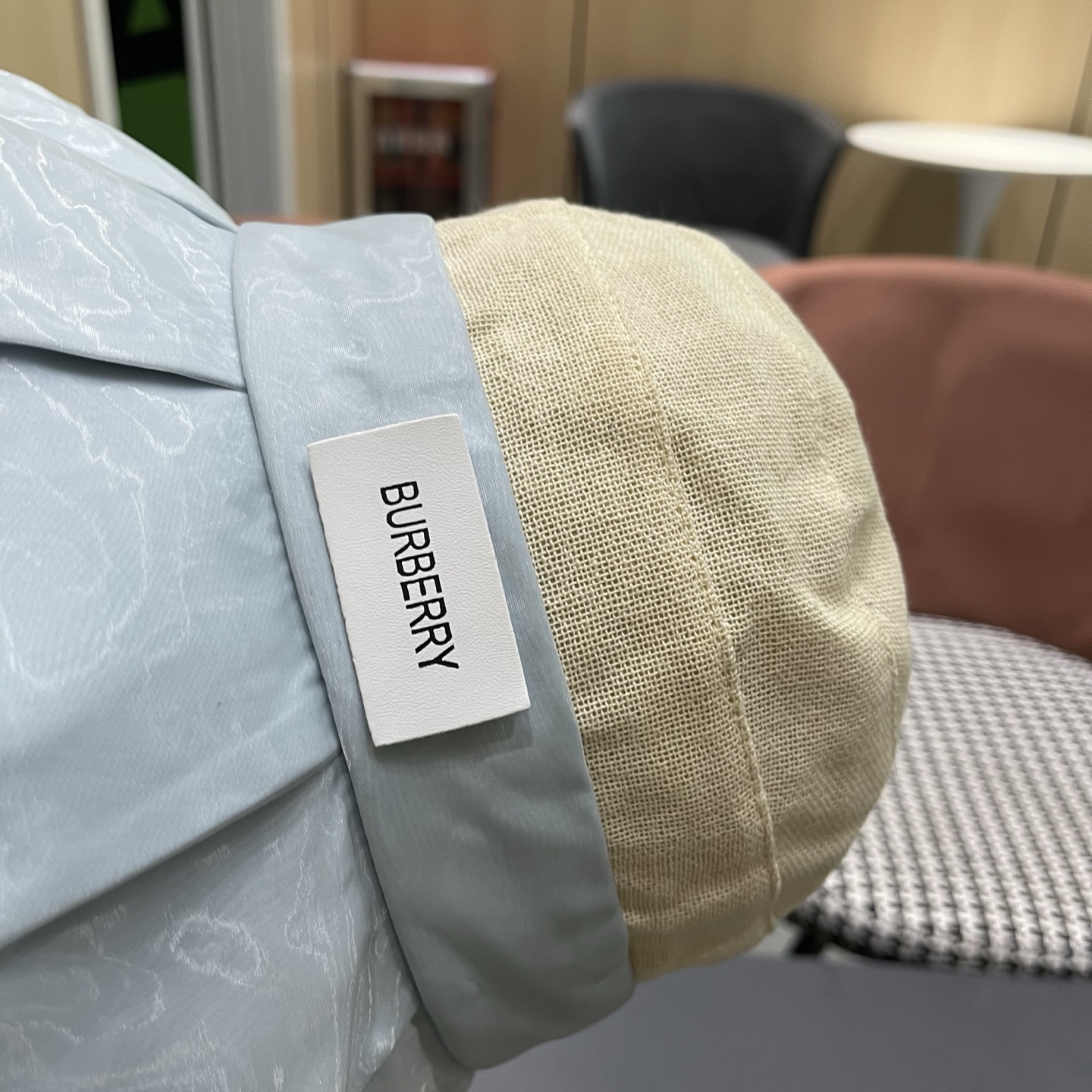 BURBERRY 巴宝莉 防晒渔夫帽新款显脸小夏季防紫外线薄款户外遮阳大檐太阳帽子女夏