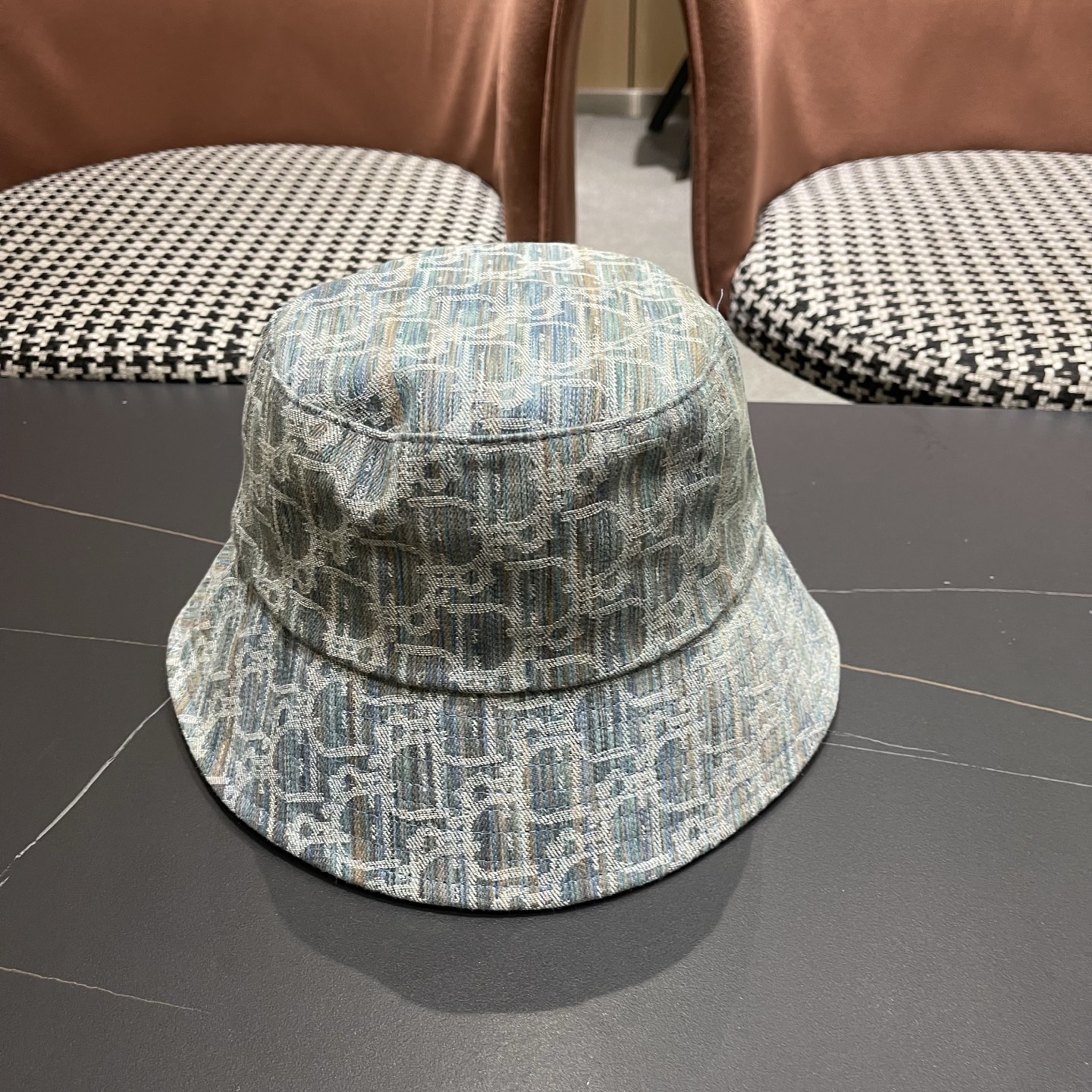 迪奥Dior👒 😍官网最新渔夫帽，防晒指数超高，特别显脸小，有型不软塌，可随意折叠，携带方便🤗