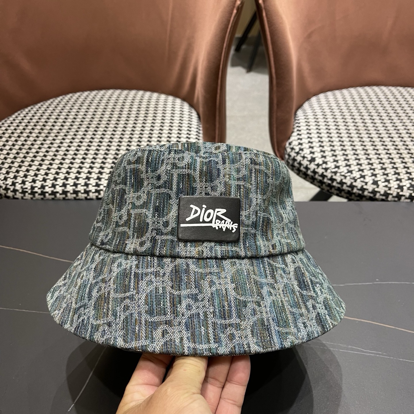 迪奥Dior👒 😍官网最新渔夫帽，防晒指数超高，特别显脸小，有型不软塌，可随意折叠，携带方便🤗