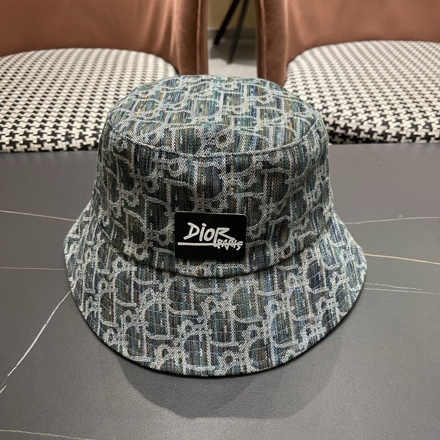 迪奥Dior👒 😍官网最新渔夫帽，防晒指数超高，特别显脸小，有型不软塌，可随意折叠，携带方便🤗