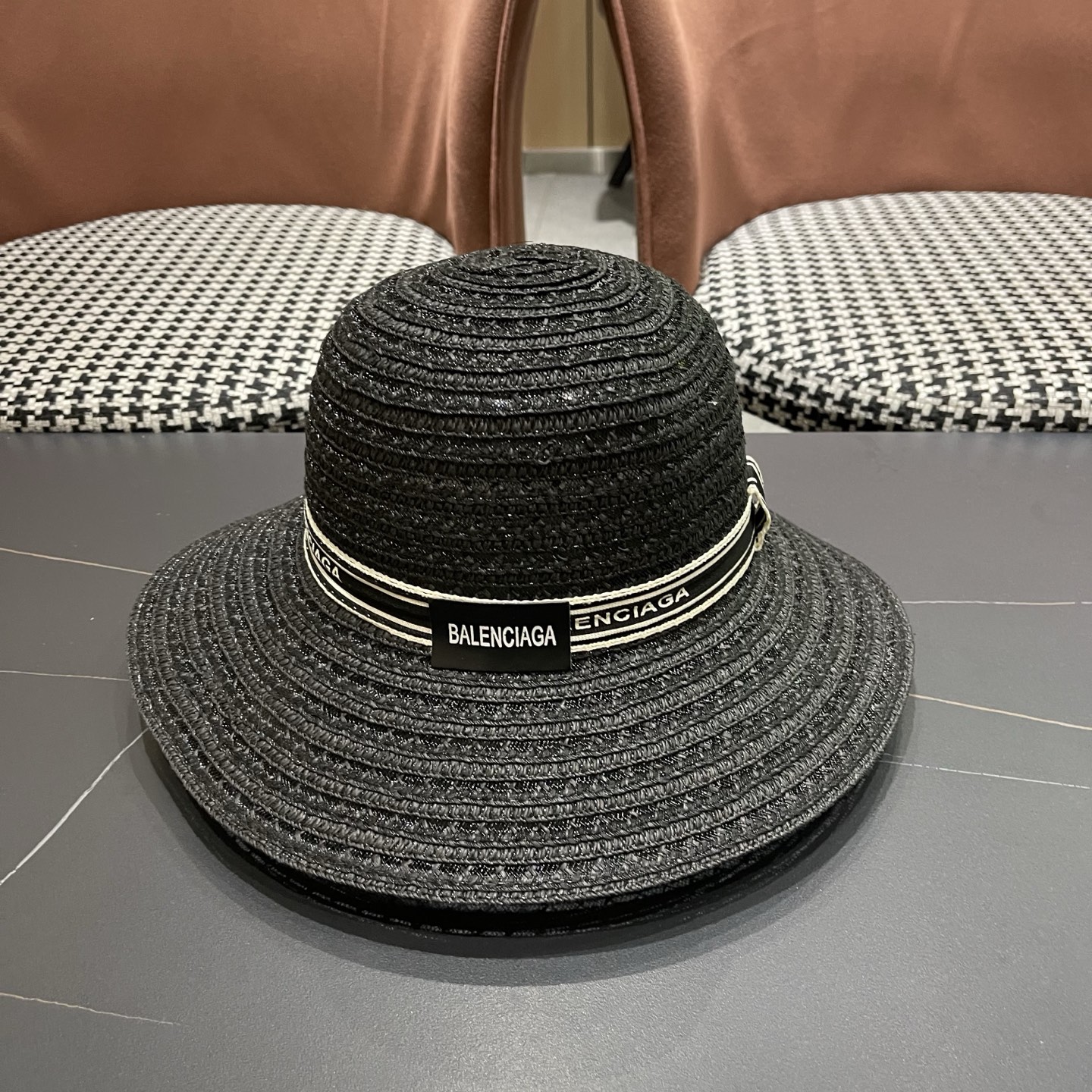 巴黎世家Balenciaga早春新款韩版休闲时尚，名媛必备！遮阳帽女镂空草帽防紫外线大檐遮脸防晒太阳渔夫