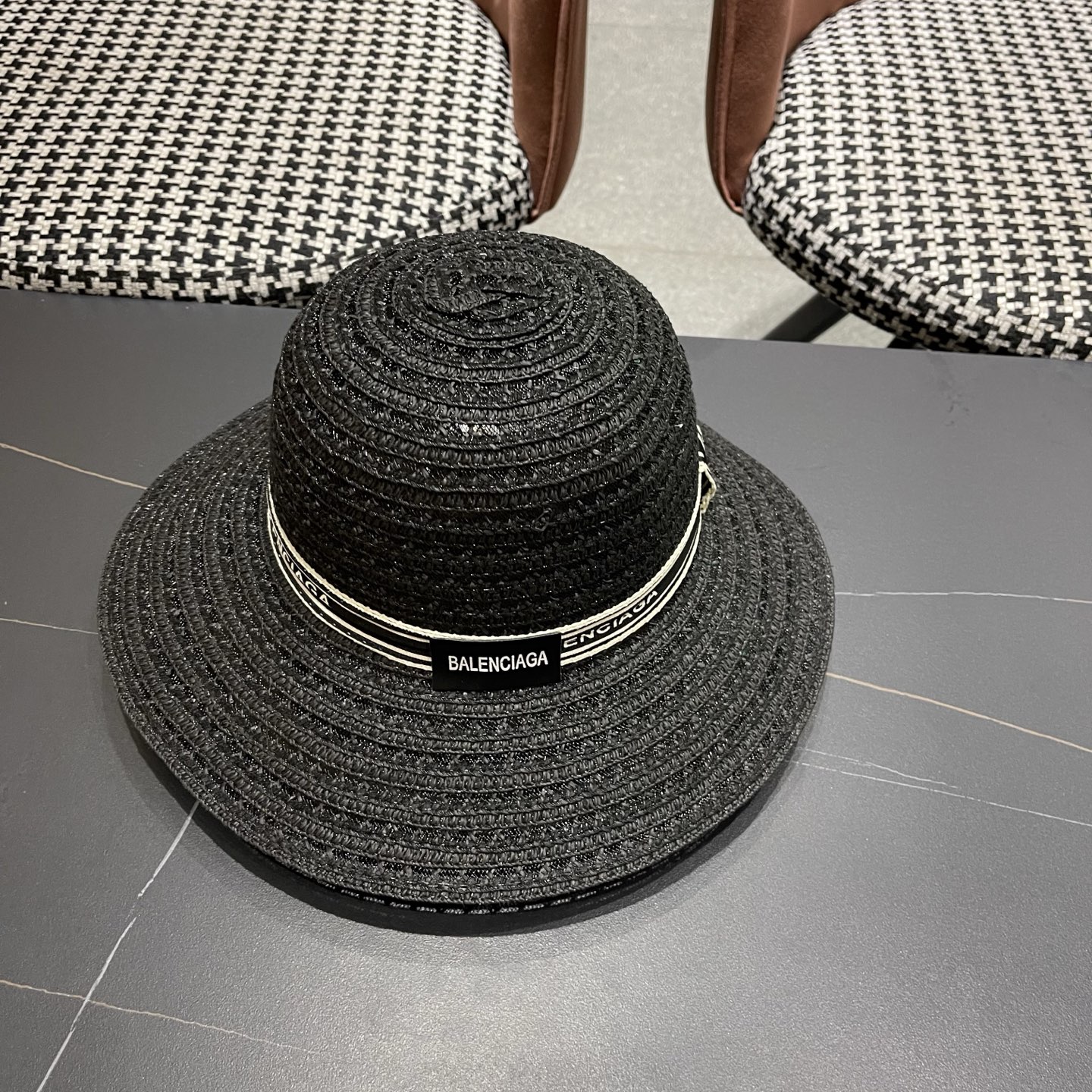 巴黎世家Balenciaga早春新款韩版休闲时尚，名媛必备！遮阳帽女镂空草帽防紫外线大檐遮脸防晒太阳渔夫