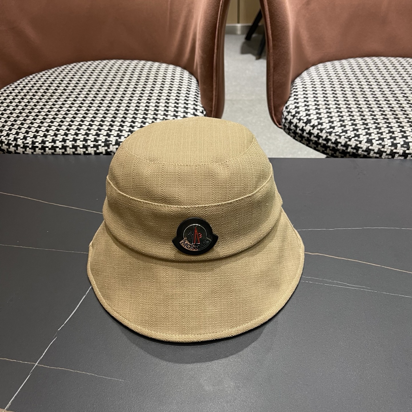 MONCLER（蒙口）韩版复古百搭系带蝴蝶结渔夫帽女春夏遮阳防晒显脸小盆帽