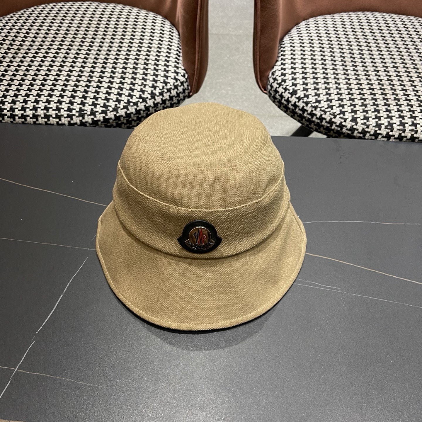 MONCLER（蒙口）韩版复古百搭系带蝴蝶结渔夫帽女春夏遮阳防晒显脸小盆帽