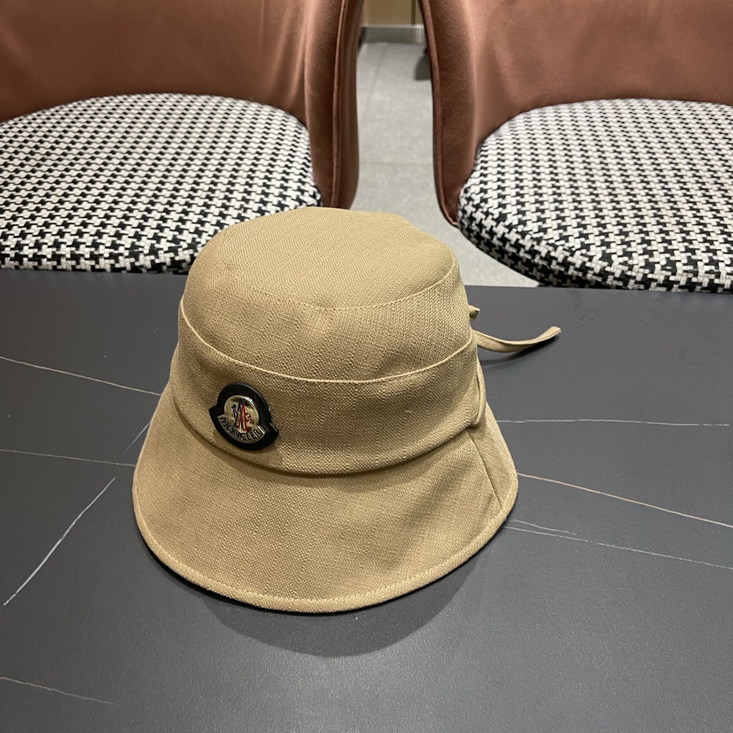 MONCLER（蒙口）韩版复古百搭系带蝴蝶结渔夫帽女春夏遮阳防晒显脸小盆帽