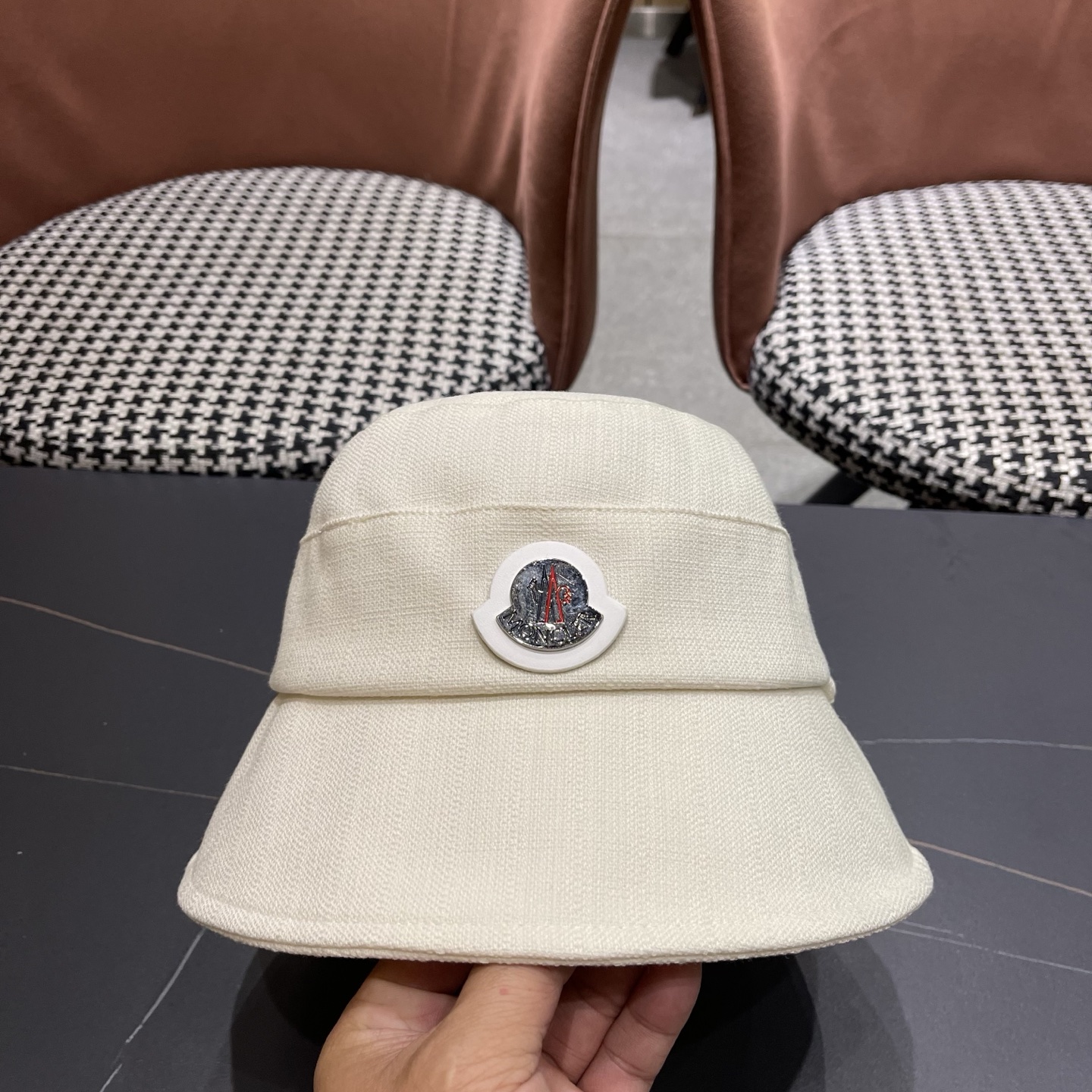 MONCLER（蒙口）韩版复古百搭系带蝴蝶结渔夫帽女春夏遮阳防晒显脸小盆帽