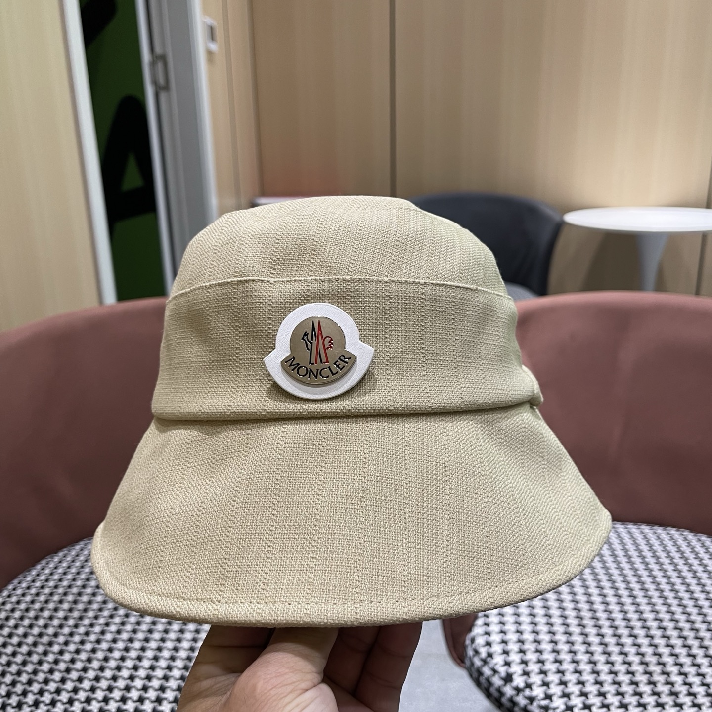 MONCLER（蒙口）韩版复古百搭系带蝴蝶结渔夫帽女春夏遮阳防晒显脸小盆帽