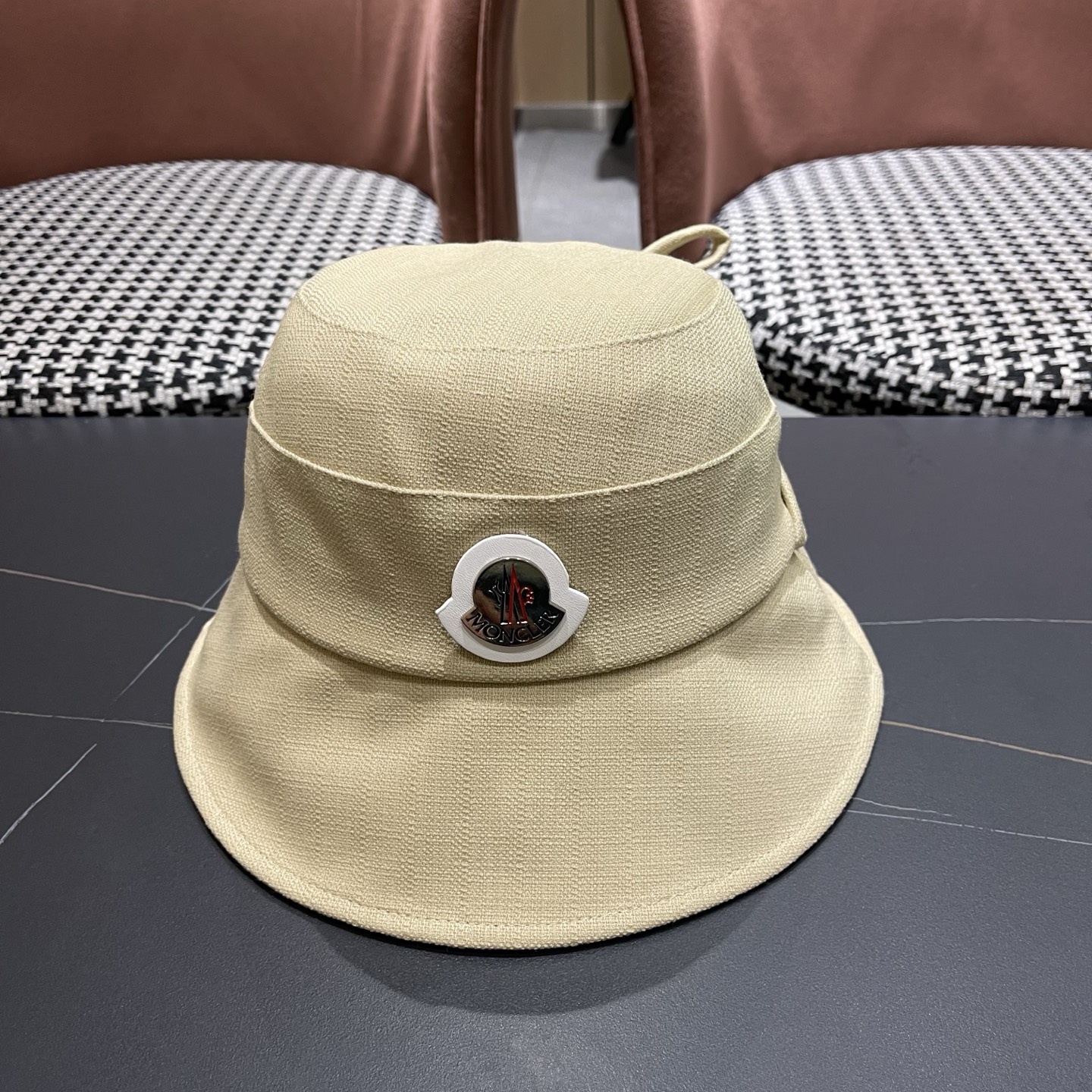 MONCLER（蒙口）韩版复古百搭系带蝴蝶结渔夫帽女春夏遮阳防晒显脸小盆帽