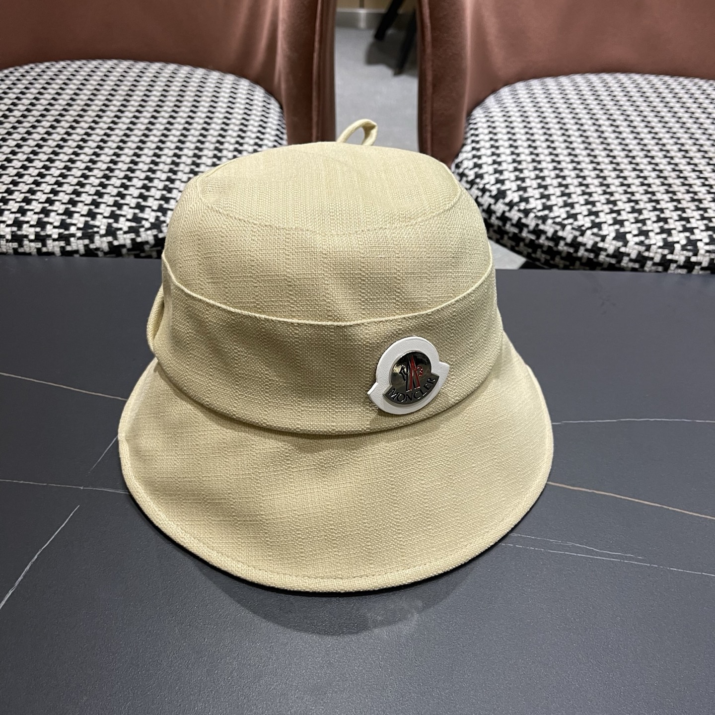 MONCLER（蒙口）韩版复古百搭系带蝴蝶结渔夫帽女春夏遮阳防晒显脸小盆帽