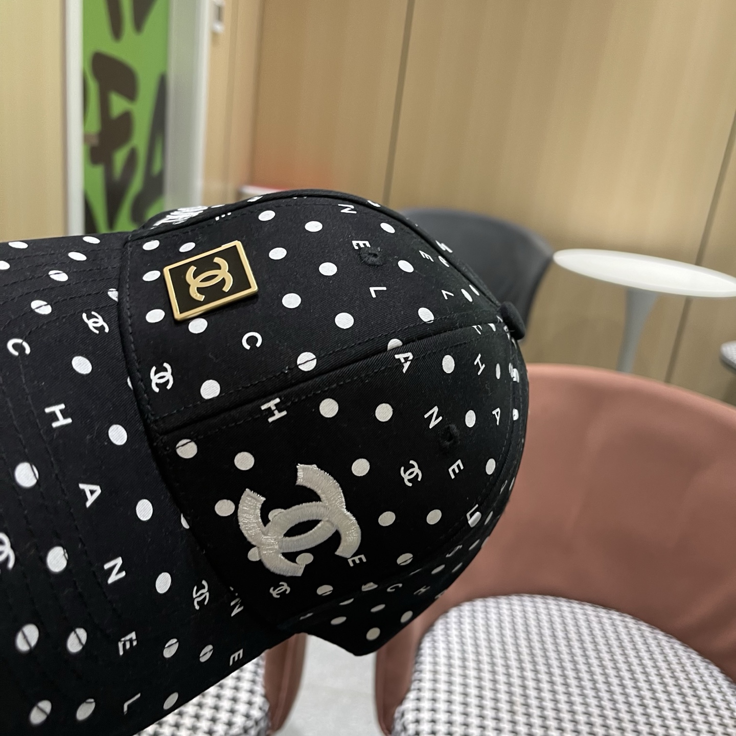 Chanel(香奈儿)经典原单棒球帽，原版帆布料轻盈透气！质量超赞，基础头围56，贴片可调节。