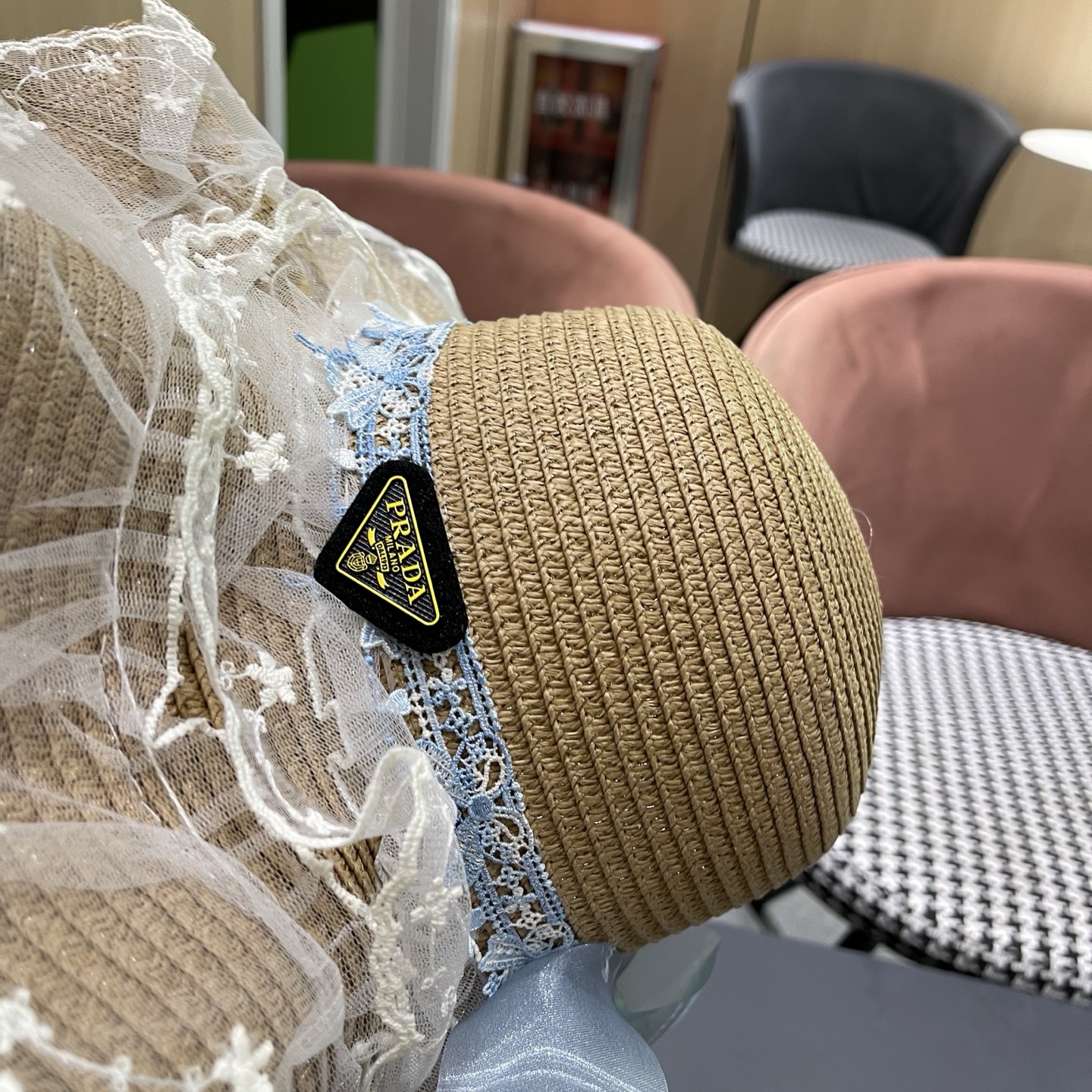 PRADA普拉达 田园风蓝色蕾丝大蝴蝶结草帽夏季防晒小礼帽可爱出游度假风太阳帽