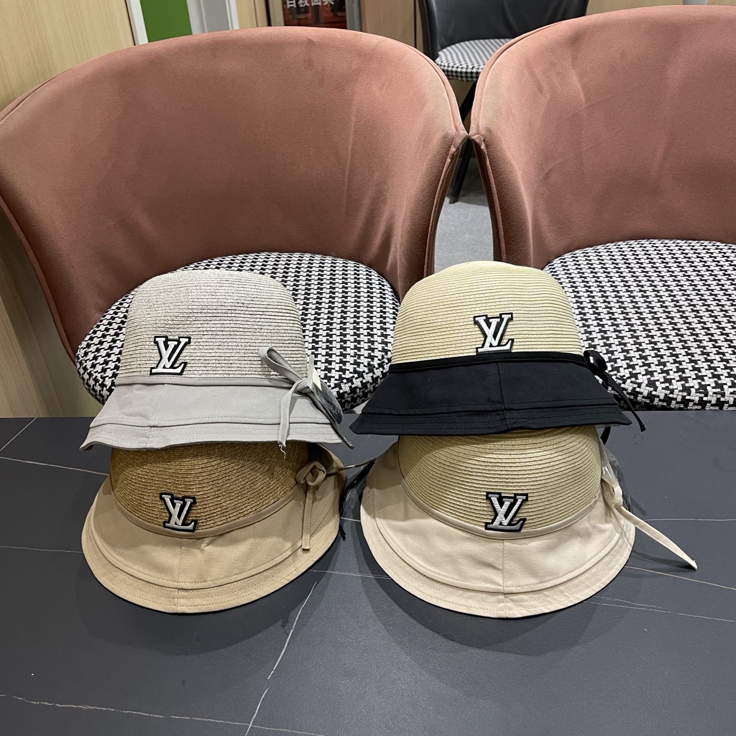 LV路易威登 优雅蝴蝶结渔夫帽女夏时尚洋气好看出游盆帽防晒遮阳草编帽子