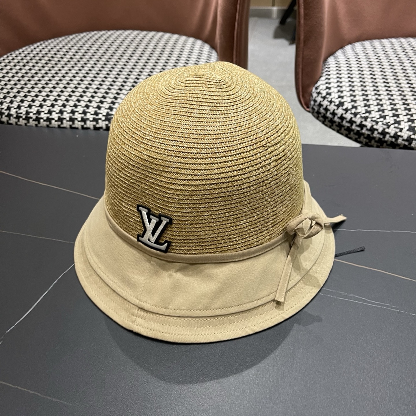 LV路易威登 优雅蝴蝶结渔夫帽女夏时尚洋气好看出游盆帽防晒遮阳草编帽子