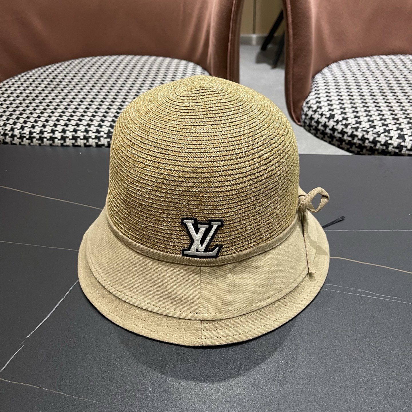 LV路易威登 优雅蝴蝶结渔夫帽女夏时尚洋气好看出游盆帽防晒遮阳草编帽子