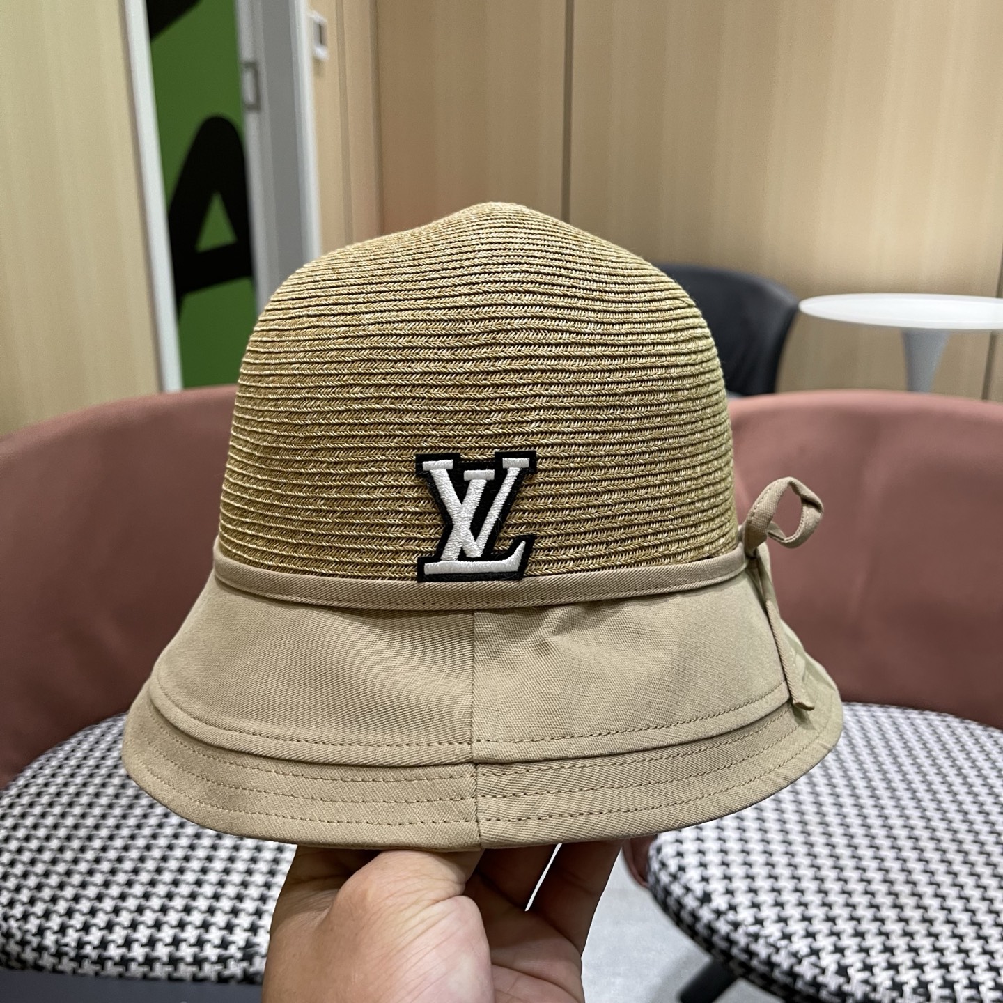 LV路易威登 优雅蝴蝶结渔夫帽女夏时尚洋气好看出游盆帽防晒遮阳草编帽子