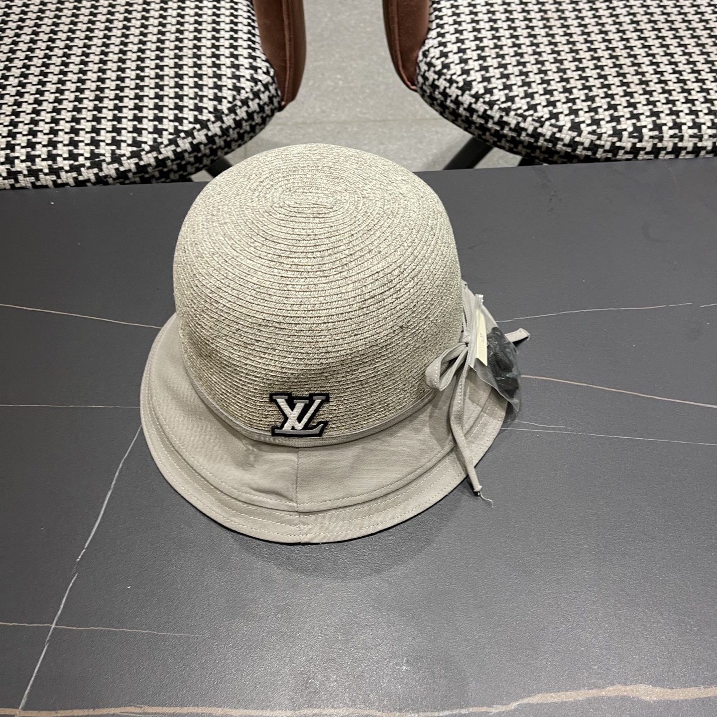 LV路易威登 优雅蝴蝶结渔夫帽女夏时尚洋气好看出游盆帽防晒遮阳草编帽子