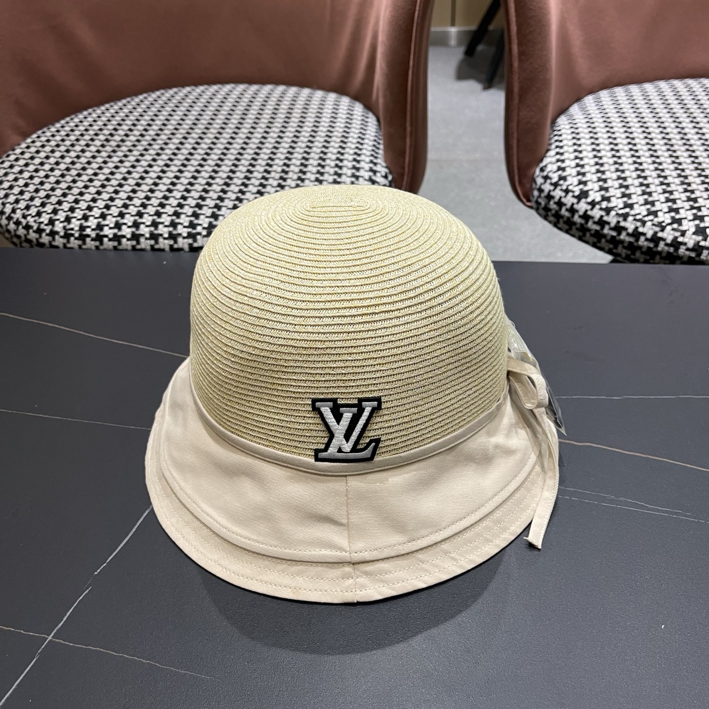 LV路易威登 优雅蝴蝶结渔夫帽女夏时尚洋气好看出游盆帽防晒遮阳草编帽子