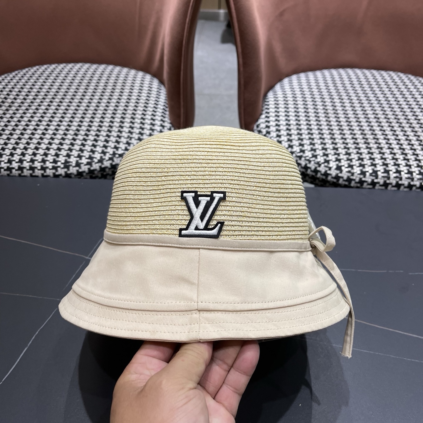LV路易威登 优雅蝴蝶结渔夫帽女夏时尚洋气好看出游盆帽防晒遮阳草编帽子